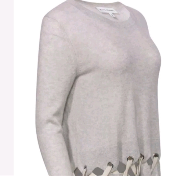 White and Warner Cashmere Laced Scallop Hem Crew Neck  Sweater Size Medium Gray - Picture 2 of 9